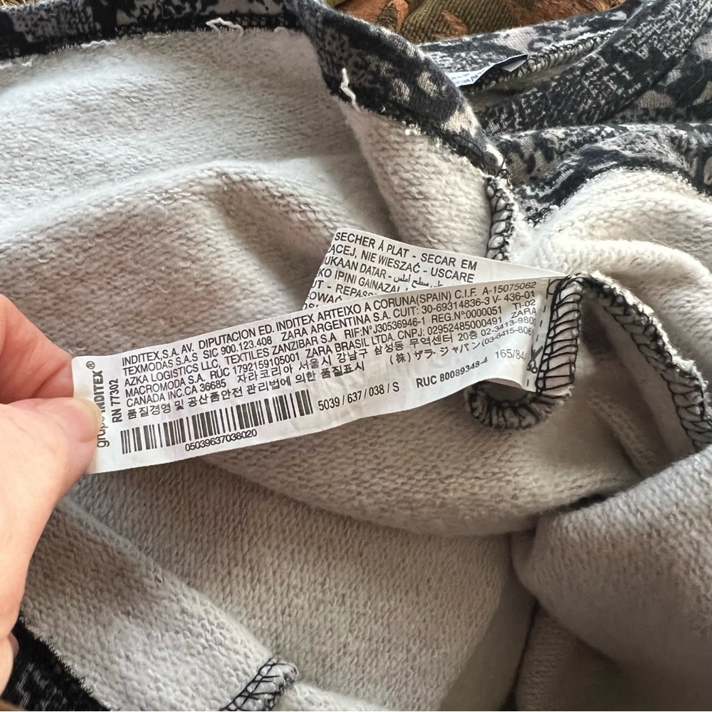 Zara Basic Black/Gray Snakeskin Printed Short Wai… - image 4